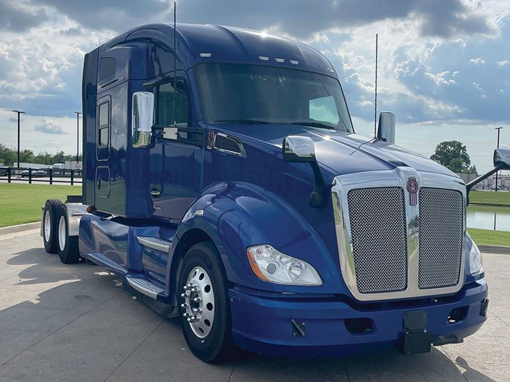 2022-kenworth-t680-image-2