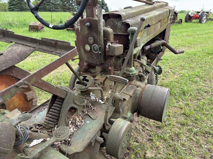 john-deere-model-b-image-9