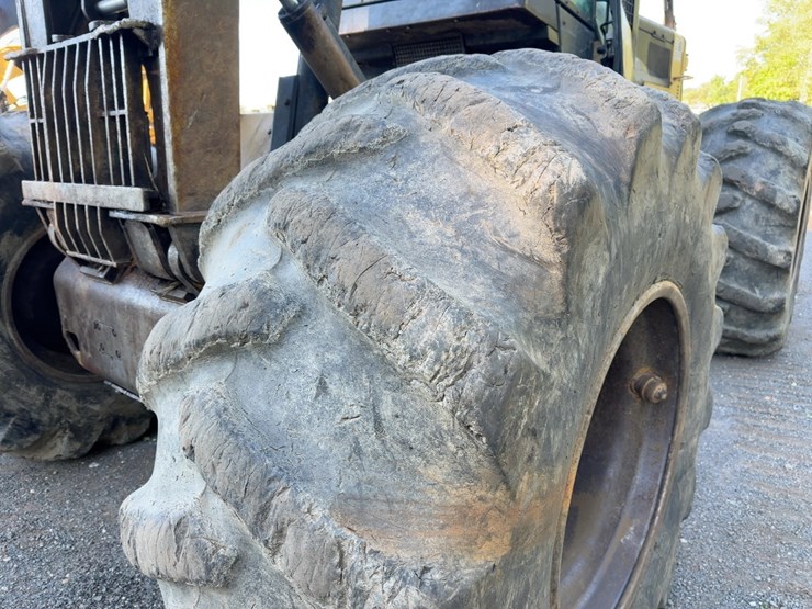 2006-caterpillar-525c-image-12