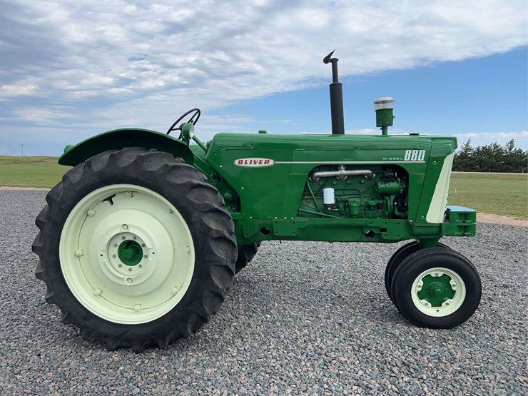 1959-oliver-880-image-2
