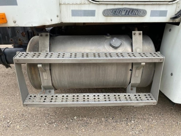 1995-freightliner-fld,detroit-60series,eaton-10sp.-image-31