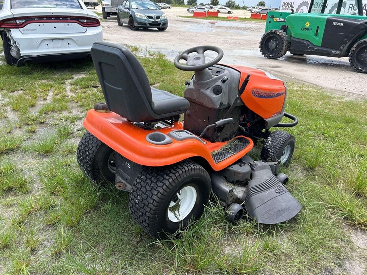 2006-husqvarna-yth2148b-48in-riding-mower-image-4