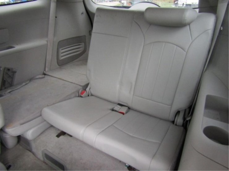 2010-buick-enclave-cxl-image-41