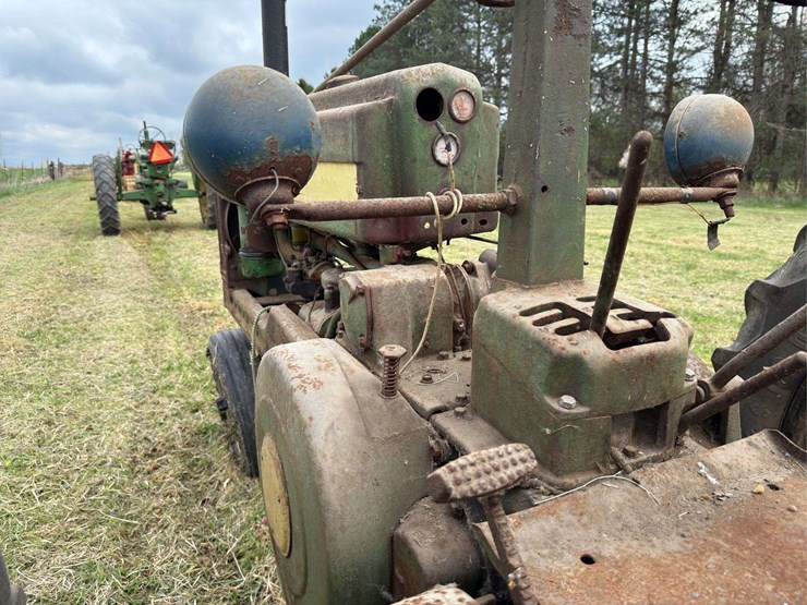 john-deere-b-image-18