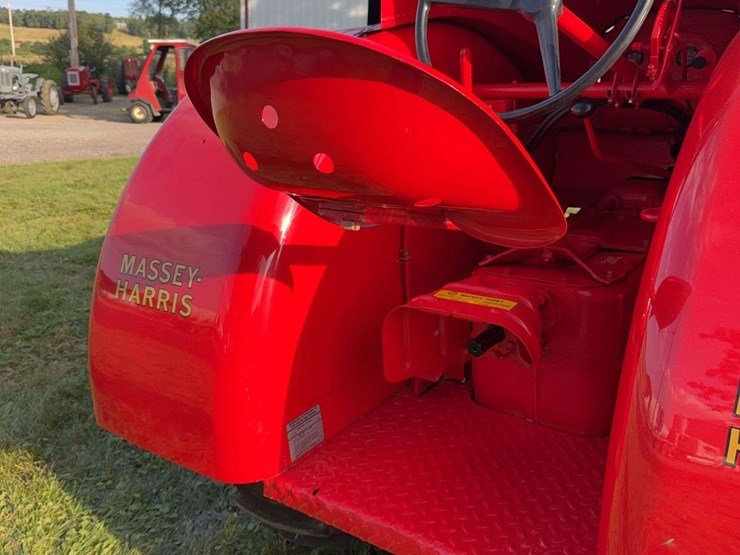 massey-ferguson-44-image-35