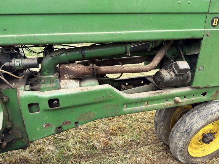 john-deere-b-image-11