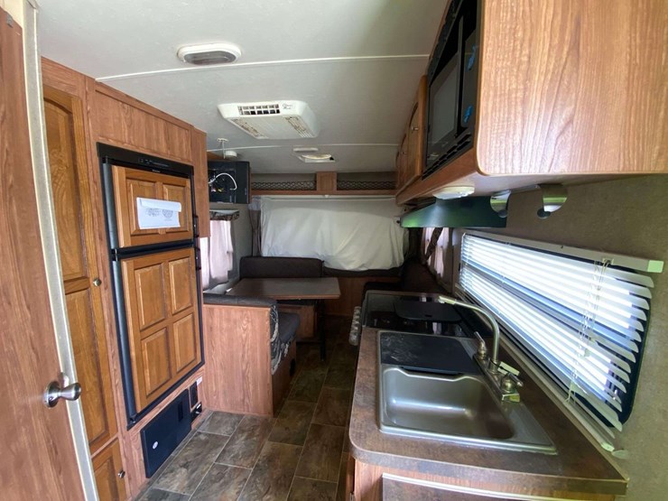 2015-forest-river-rockwood-roo-19-25ft-t/a-travel-trailer-image-8