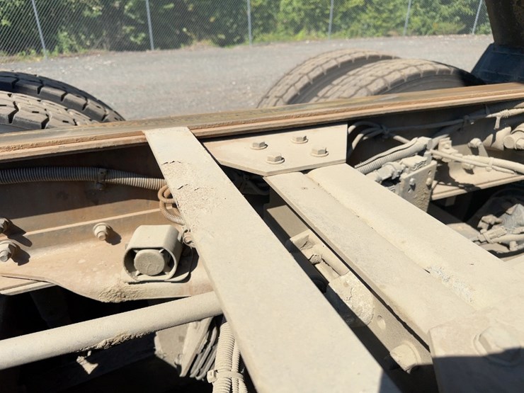 2018-kenworth-t800-image-18