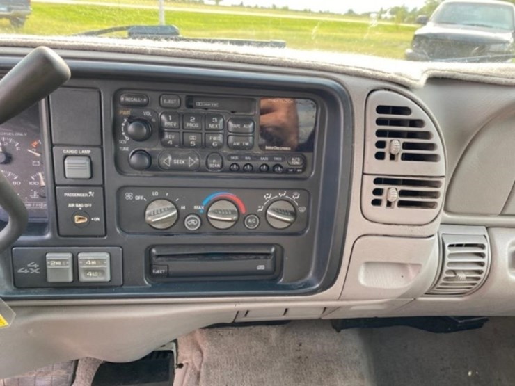 1997-chevy-silverado-1500-5.7l-v8,-auto,-ext.-cab-image-31