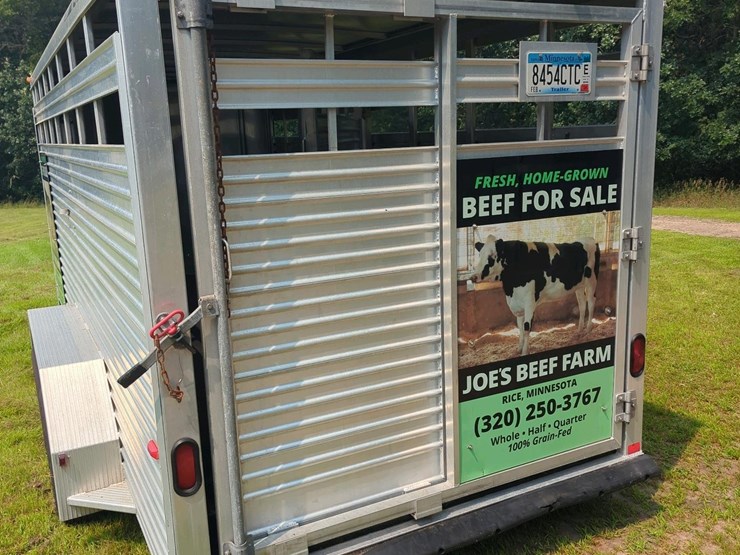 featherlite-livestock-trailer,-aluminum,-tandem-axle,-rubber-floor,-side-&-rear-doors-image-3