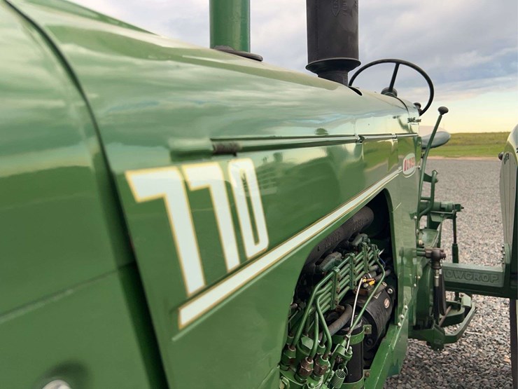 1958-oliver-770-image-14