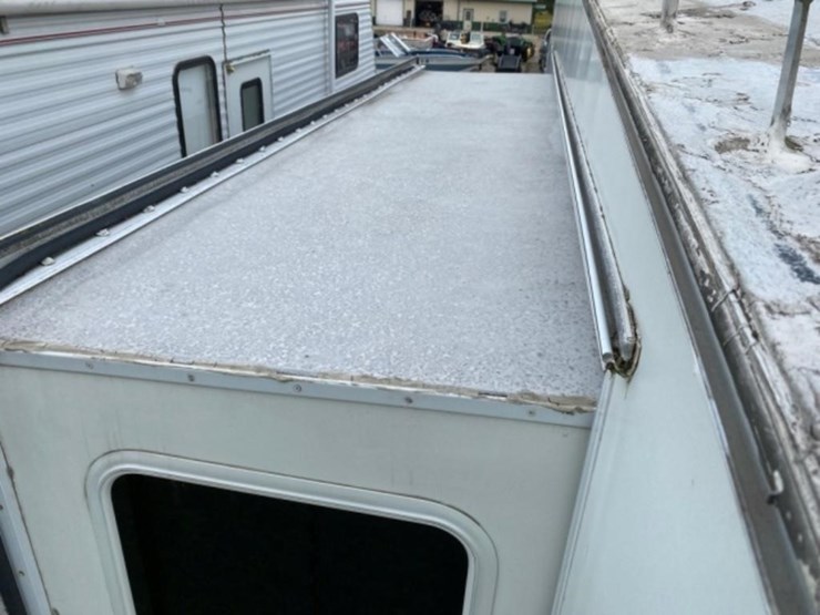 1999-prowler-ls-27-5j-5th-wheel-camper,tandem-axle-image-57