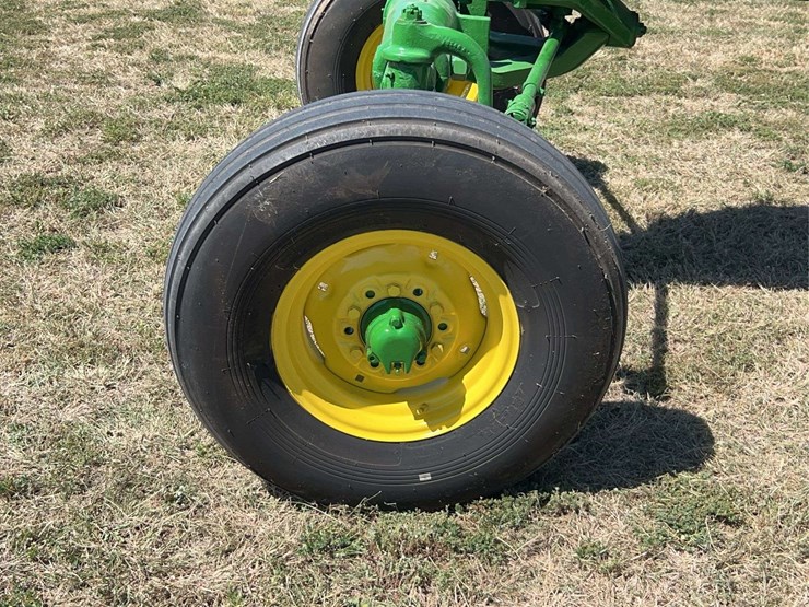 john-deere-model-b-image-17