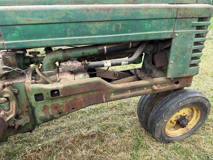 john-deere-b-image-8