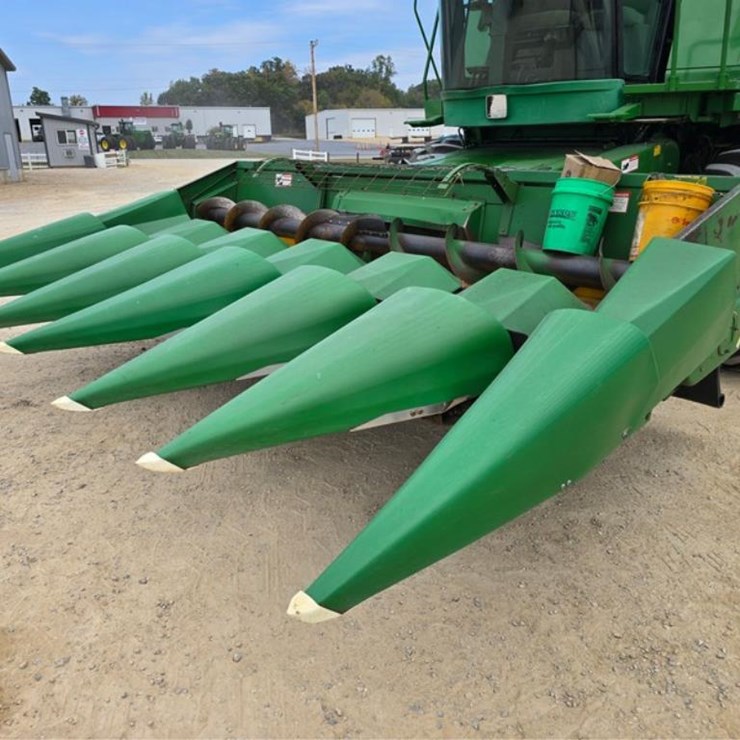 JOHN DEERE 692