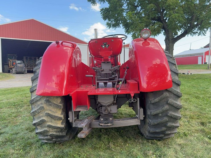 massey-ferguson-98-image-7