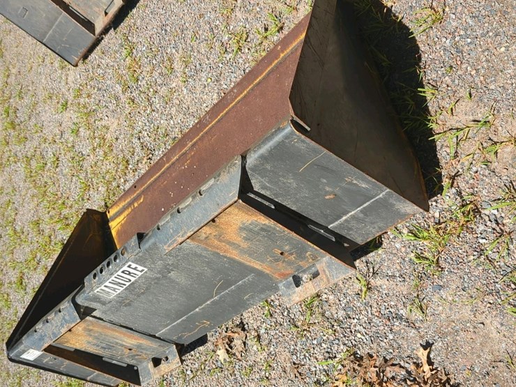 65"-bucket-skid-steer-attachment-image-4