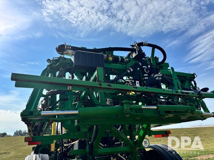 2018-john-deere-r4038-image-98