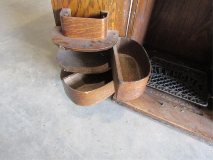 new-home-sewing-machine-w/attachments-&-cabinet-image-18