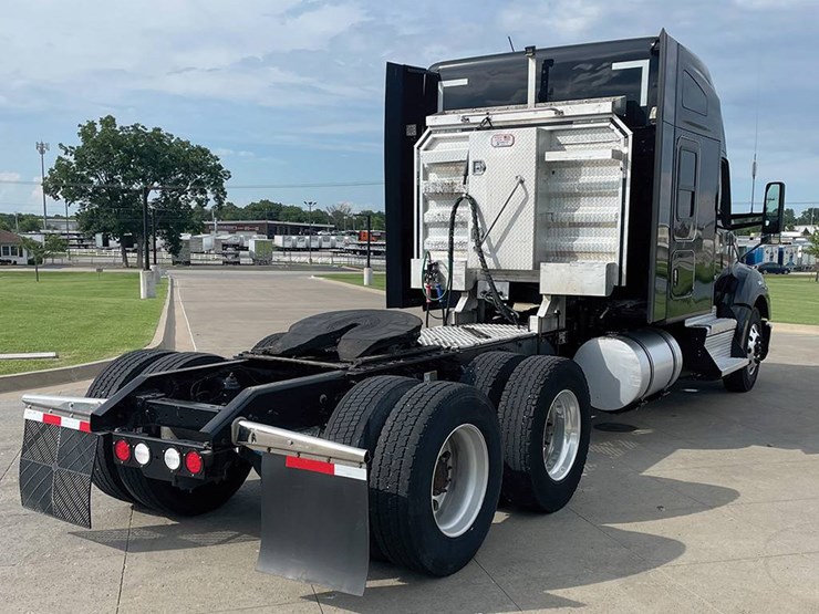 2020-kenworth-t680-image-4