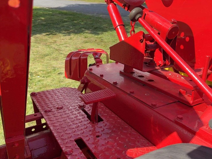 massey-ferguson-101-image-38