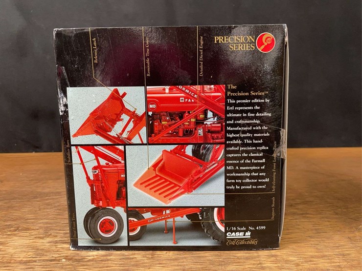 1/16-farmall-md-w/loader-precision-nib-ertl-image-22