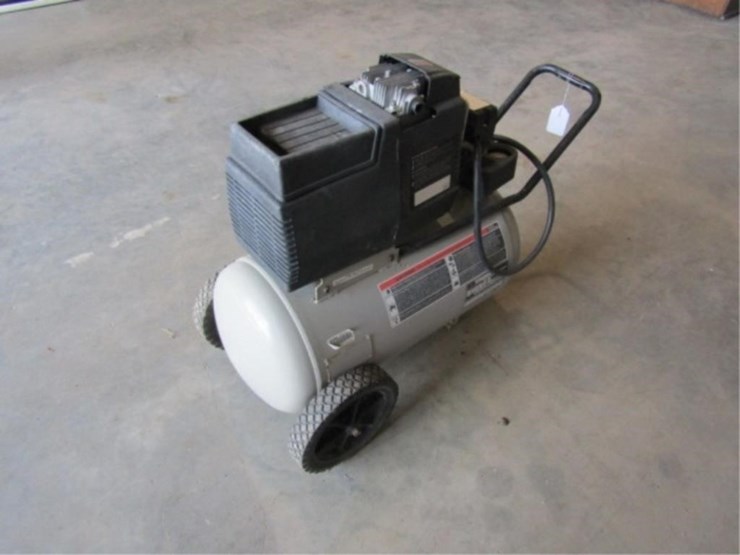 air-america-12gal.-4-hp-air-compressor-110v-image-7