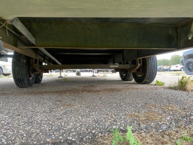 1999-prowler-ls-27-5j-5th-wheel-camper,tandem-axle-image-11