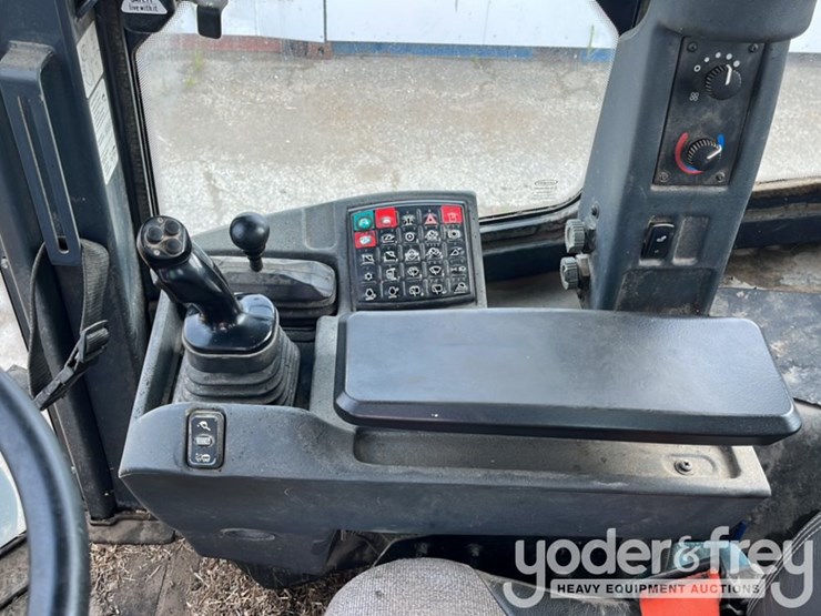 2015-deere-644k-image-18