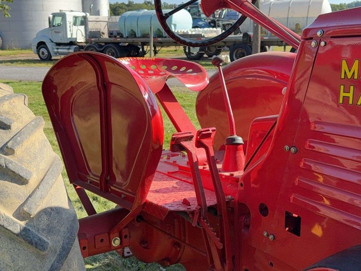 massey-ferguson-81-image-30