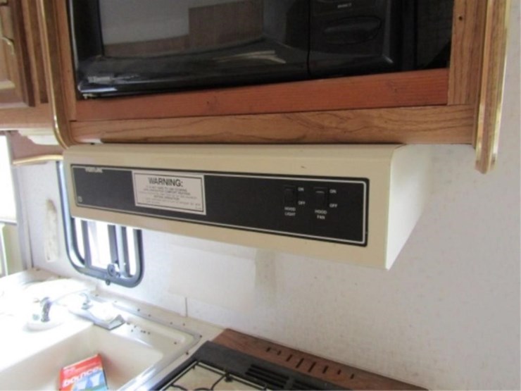 1992-layton-model-2000,bumper-pull-camper,2-doors-image-38