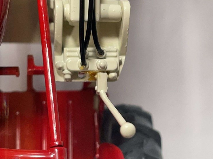 1/16-farmall-560-cub-w/loader-2013-pork-expo-nib-sc-image-9