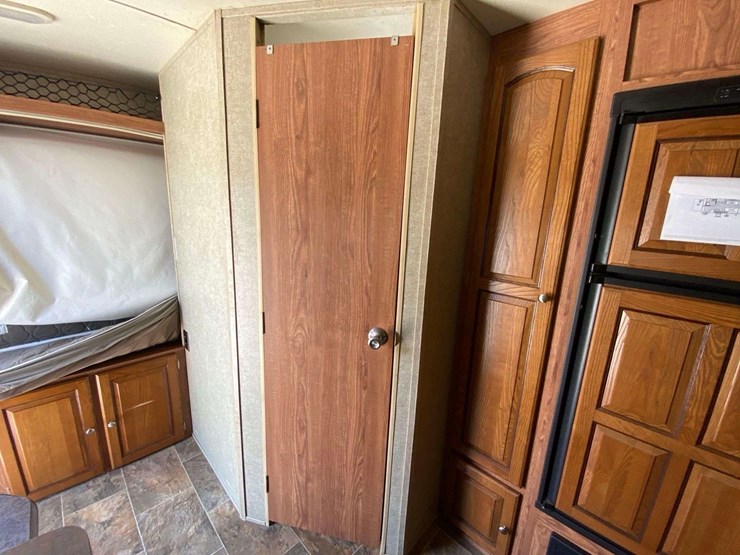 2015-forest-river-rockwood-roo-19-25ft-t/a-travel-trailer-image-14