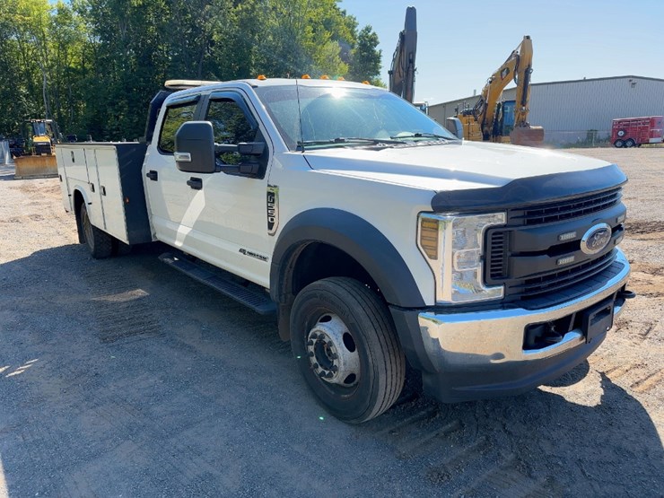 2019-ford-f550-xl-image-11
