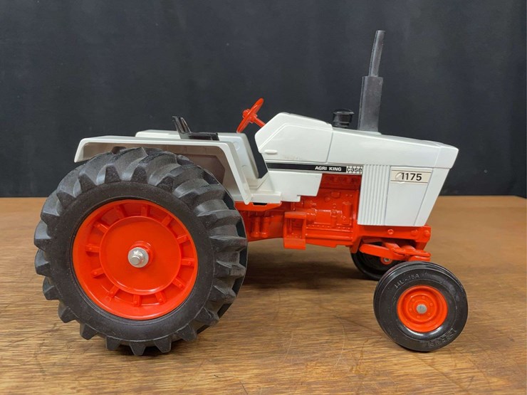1/16-case-1175-ertl-image-7