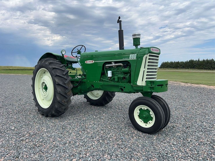 1959-oliver-880-image-1