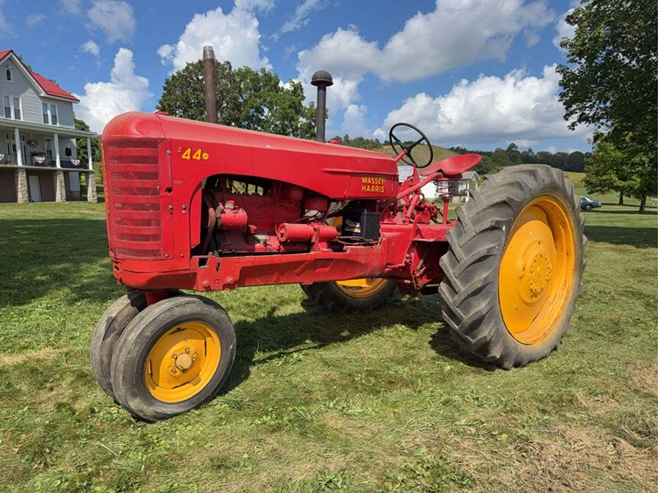 massey-ferguson-44-image-1