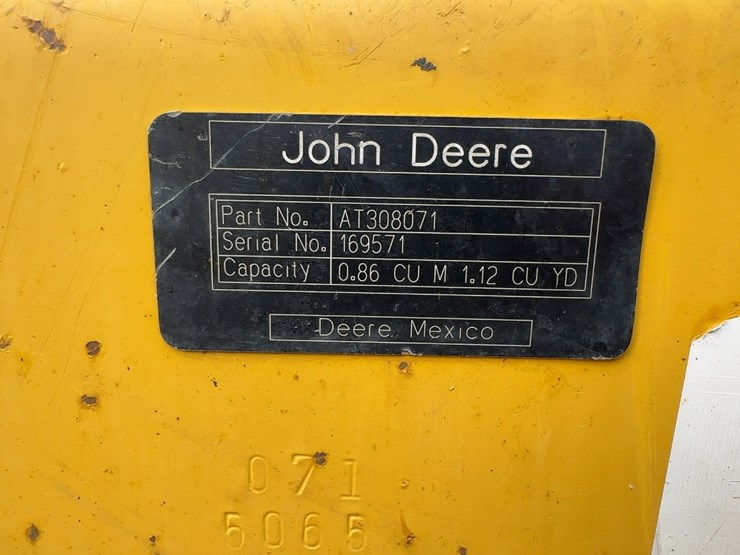 2006-deere-310g-image-12