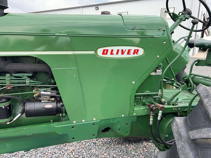 1958-oliver-770-image-59