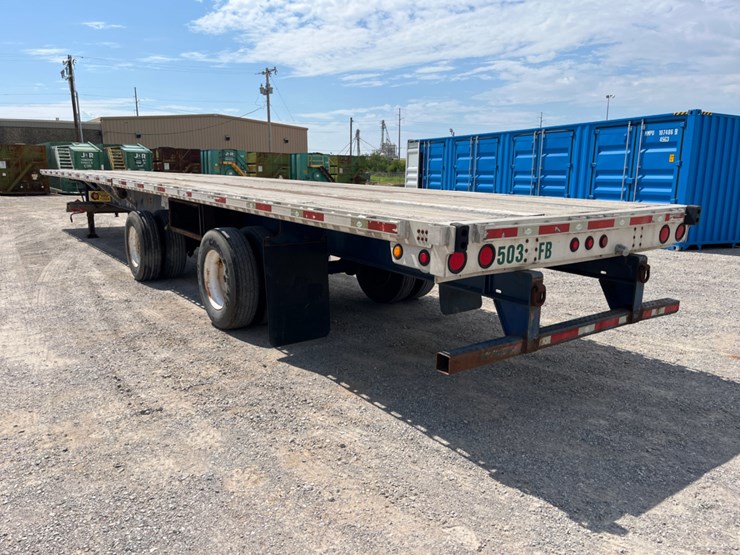 2010-utility-flatbed-image-6