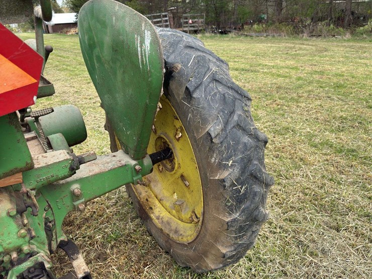 john-deere-b-image-6