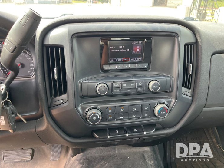 2015-gmc-2500-image-55