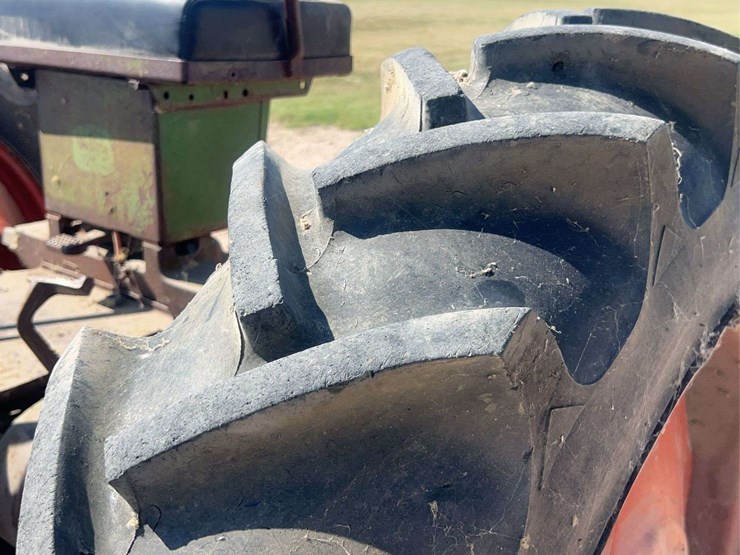 john-deere-model-b-image-41