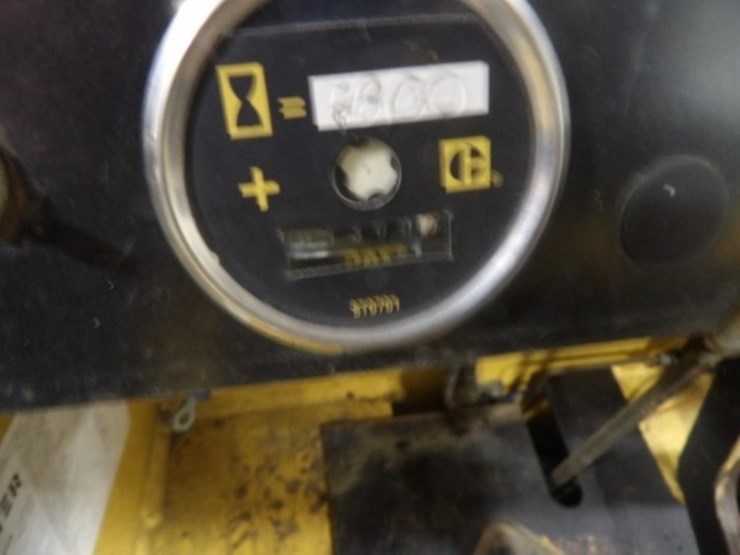 hyster-50-fork-lift-5250lb-lifting-cap,-187in.-ht-image-7