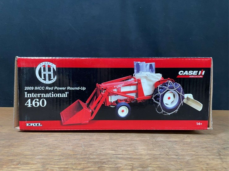 1/16-ih-460-2009-red-power-nib-ertl-image-16