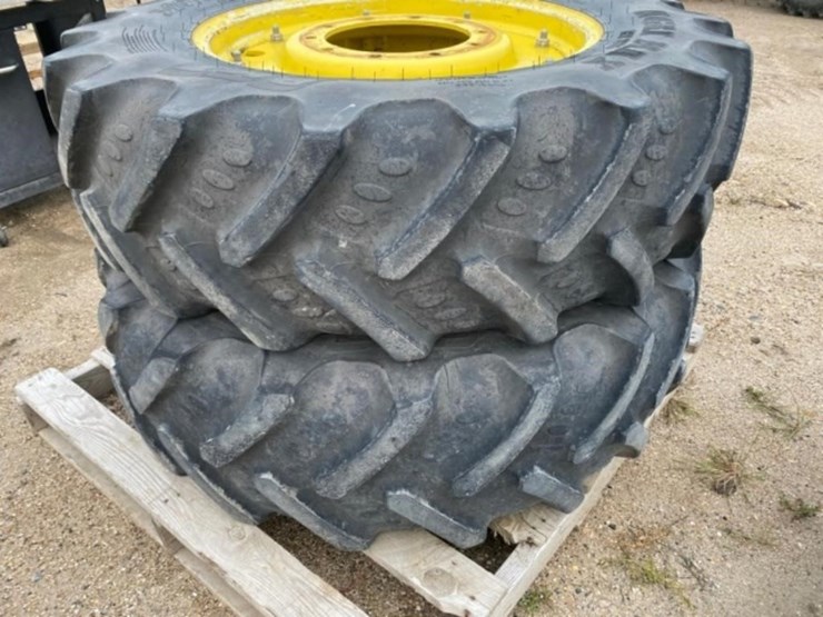john-deere-10-image-11