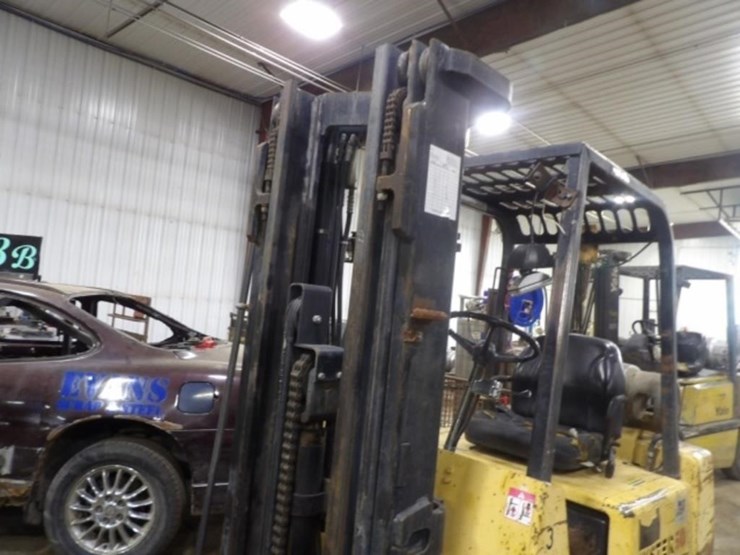 hyster-50-fork-lift-5250lb-lifting-cap,-187in.-ht-image-4