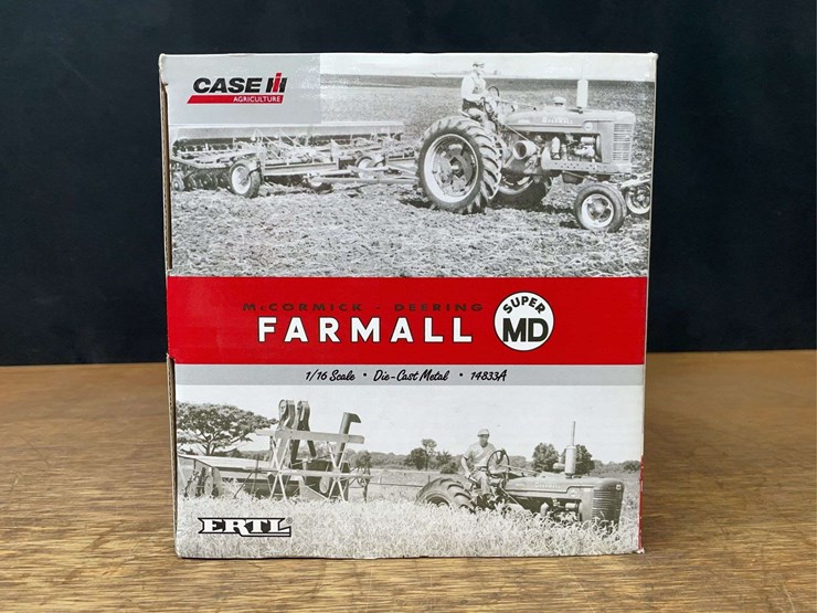 1/16-farmall-super-md-nib-ertl-image-5
