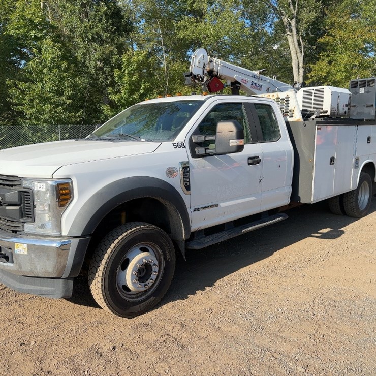 2019 FORD F550 XL