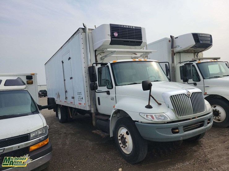 2007-international-durastar-4300-image-4